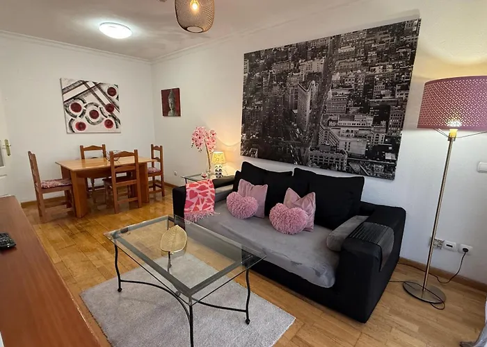 Apartments Madrid Suite Aeropuerto, Ifema