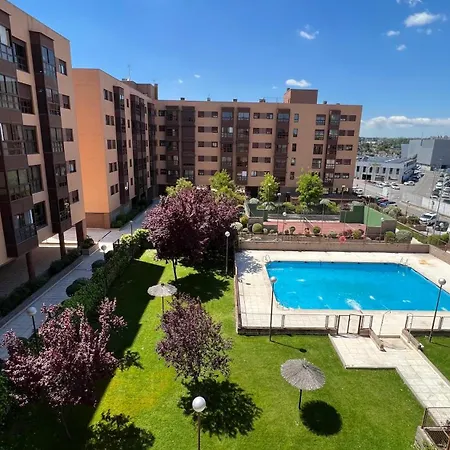 Apartments Madrid Suite Aeropuerto, Ifema Buitenkant foto