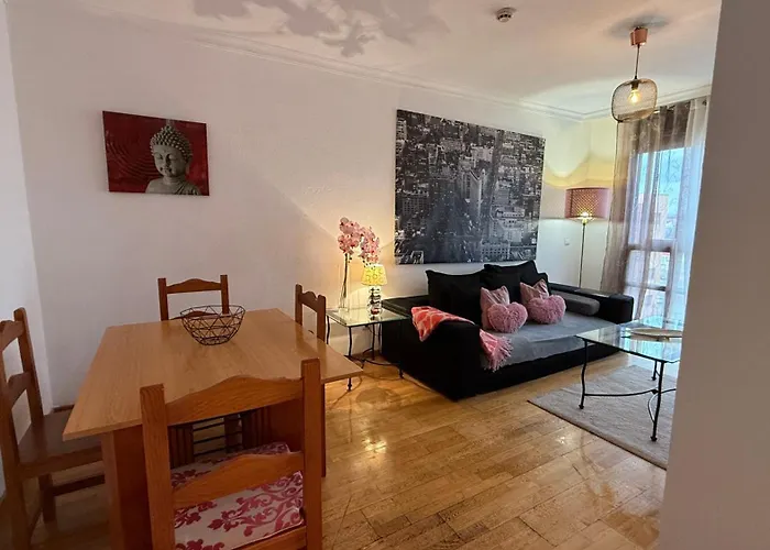 Apartments Madrid Suite Aeropuerto, Ifema